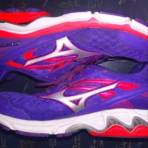 Mizuno Womens Inspire 12 running Shoe 10.5